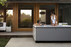 Bullfrog Spas Hot Tub STIL 1