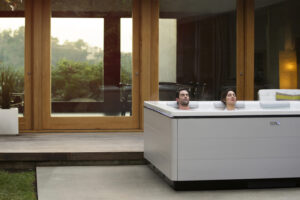 Bullfrog Spas Hot Tub STIL6